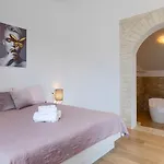 Ria By Guide Villa