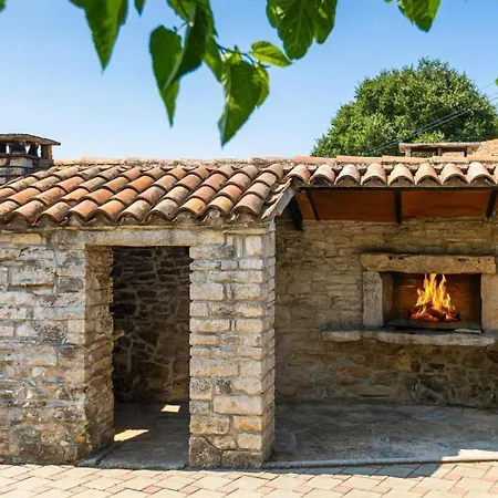 Ria By Guide Mednjan